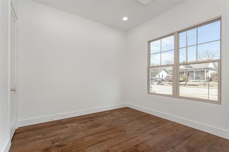 Spacious, unfurnished interior of a new home in , Dallas (Image 33).