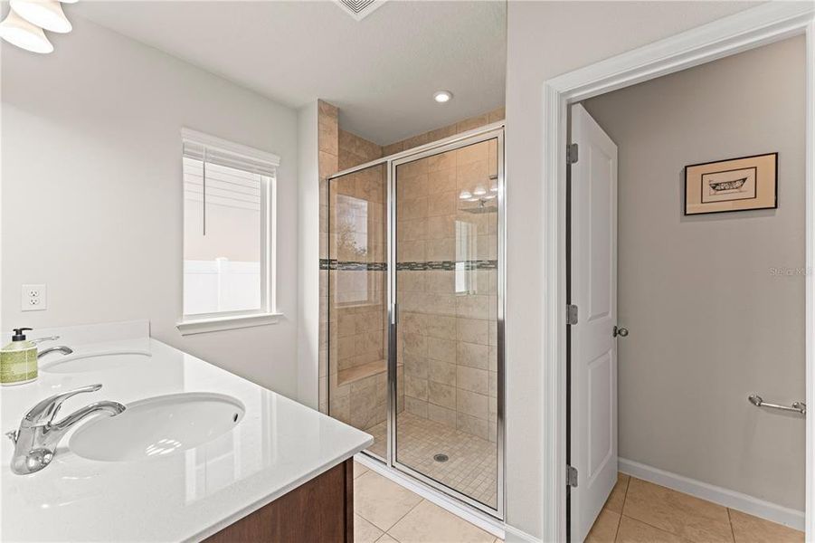 Furnished interior view inside a new home in , Deland (Image 25).