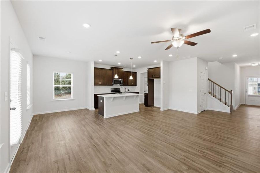 Spacious, unfurnished interior of a new home in , Powder Springs (Image 22).