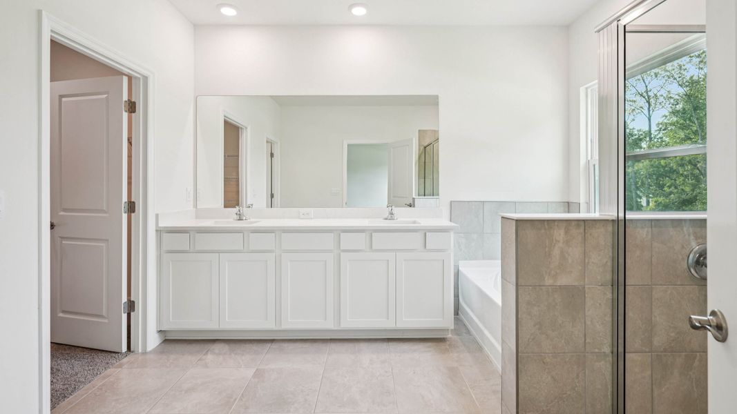 Representative furnished interior of a home built from the Coral by D.R. Horton in Oaks Preserve, Gainesville (Image 17).