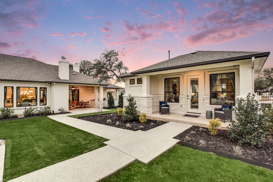 Representative exterior details of a home built from the Casita by Giddens Homes in Whispering Wind, Bertram (Image 32).