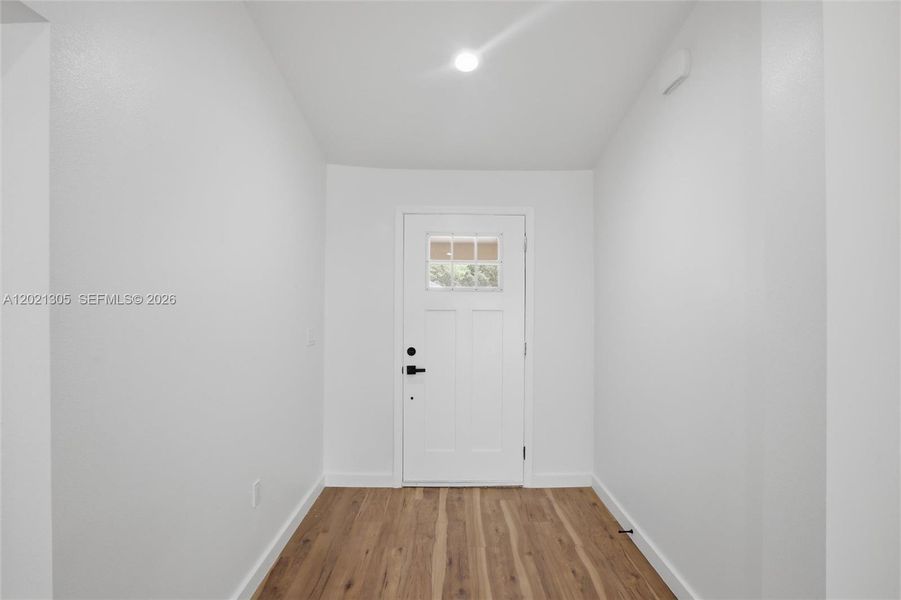 Spacious, unfurnished interior of a new home in , Avon Park (Image 13). Spacious, unfurnished interior of a new home in , Avon Park (Image 13).