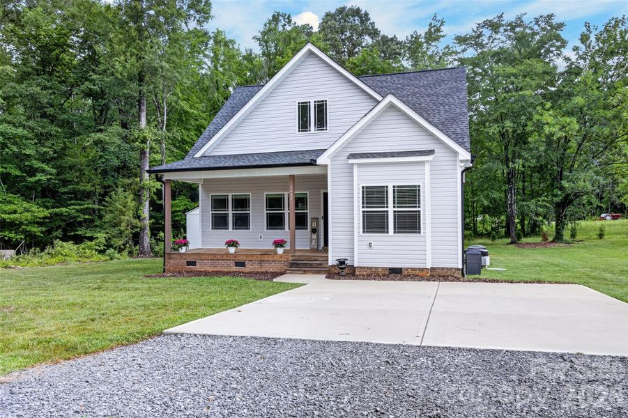 Front exterior of a new home in , Lancaster, SC, highlighting curb appeal (Image 1). Front exterior of a new home in , Lancaster, SC, highlighting curb appeal (Image 1).