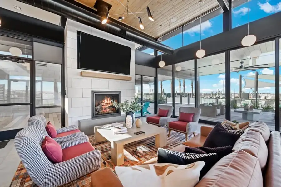 Community amenities in Hawes Crossing, Mesa (Image 4).