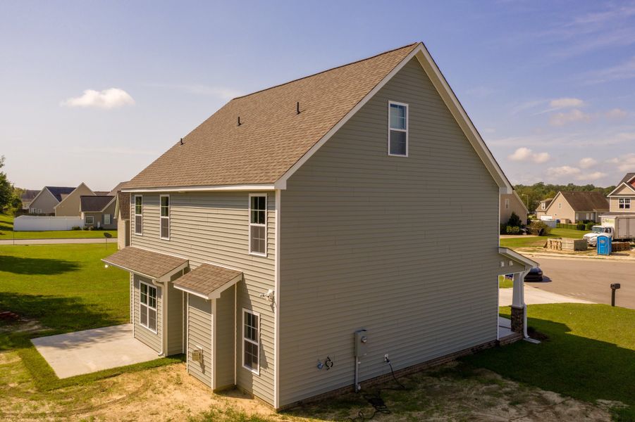 Representative exterior photo of a completed home built from the Rockbridge by Bill Clark Homes in Davenport Farms, Winterville, NC (Image 38).