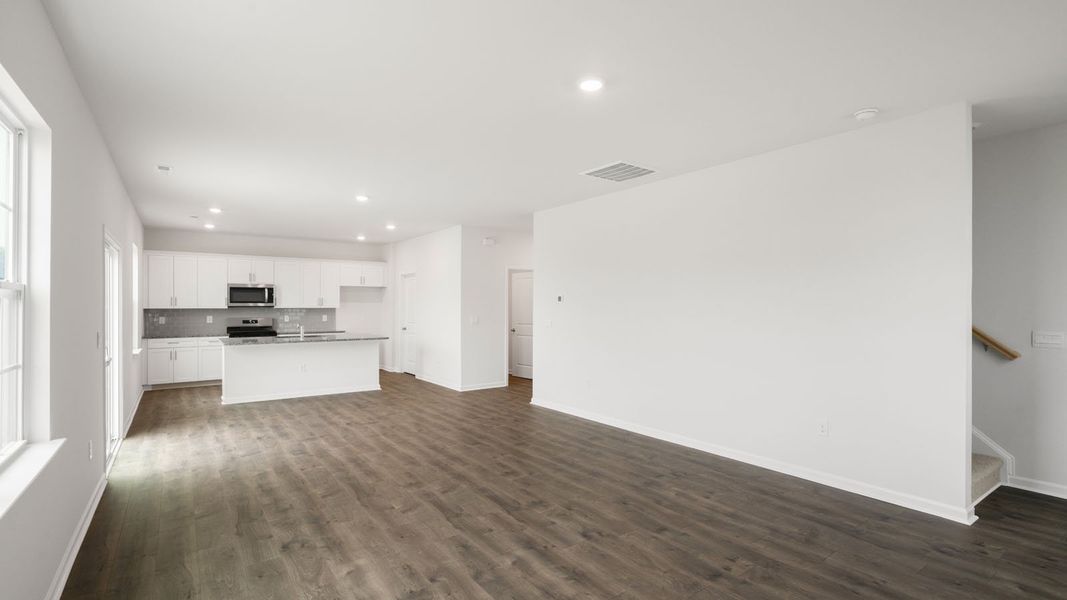 Spacious, unfurnished interior of a new home in Ridgewood Farms, Winterville (Image 20). Spacious, unfurnished interior of a new home in Ridgewood Farms, Winterville (Image 20).