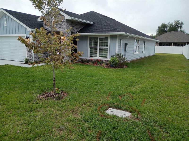 Exterior details and patio area of a home in , Lake City (Image 37).