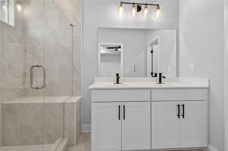 Furnished interior view inside a new home in 1871 Hollywood, Atlanta (Image 9).
