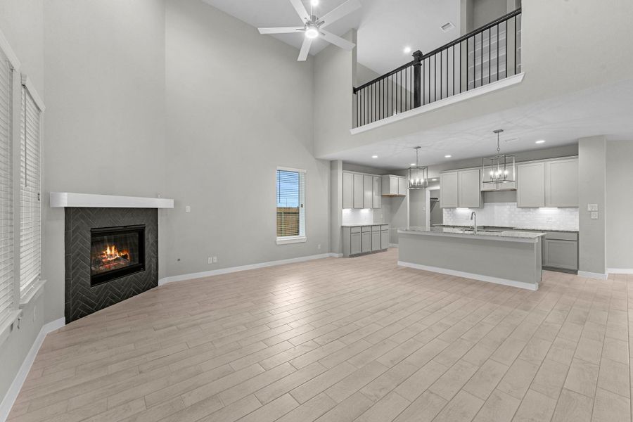 Spacious, unfurnished interior of a new home in Beacon Hill, Waller (Image 11). Spacious, unfurnished interior of a new home in Beacon Hill, Waller (Image 11).
