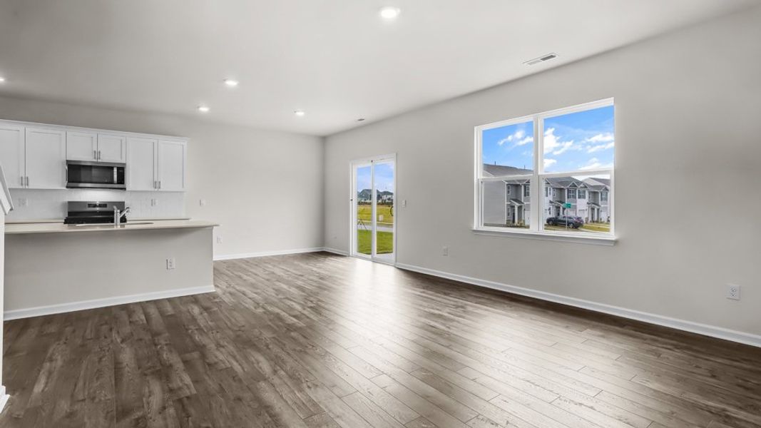 Spacious, unfurnished interior of a new home in The Reserve at Prestleigh, Wake Forest (Image 12).