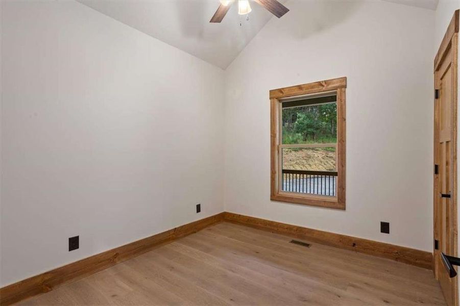 Spacious, unfurnished interior of a new home in , Ellijay (Image 28).
