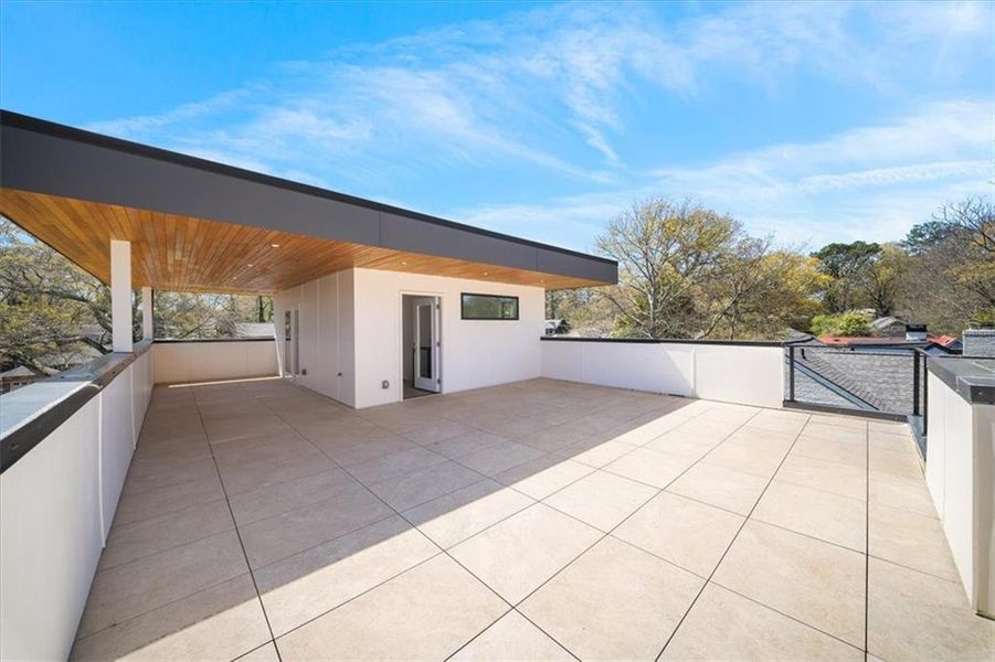 Exterior details and patio area of a home in , Atlanta (Image 21).