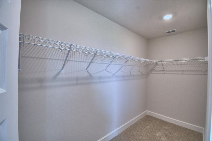 Spacious, unfurnished interior of a new home in Cadence Crossing, Auburndale (Image 33). Spacious, unfurnished interior of a new home in Cadence Crossing, Auburndale (Image 33).