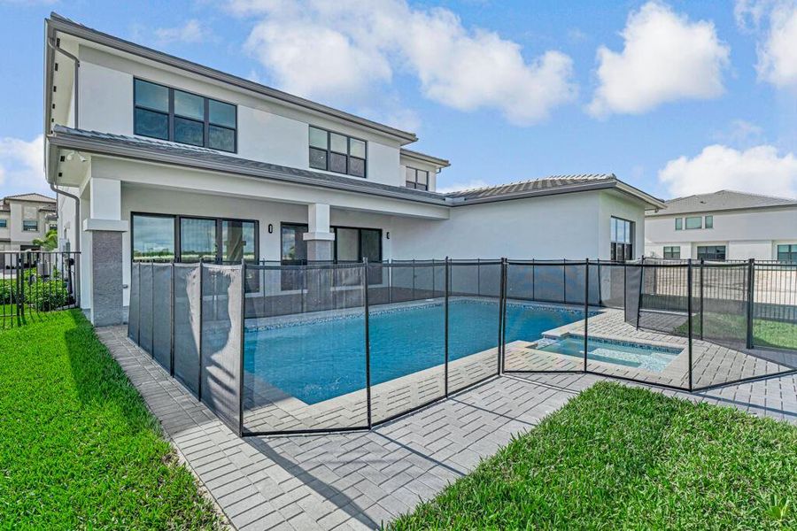 Furnished interior view inside a new home in Apex at Avenir, Palm Beach Gardens (Image 16). Furnished interior view inside a new home in Apex at Avenir, Palm Beach Gardens (Image 16).