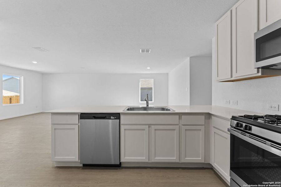 Furnished interior view inside a new home in Friendship Oaks, Fredericksburg (Image 7).