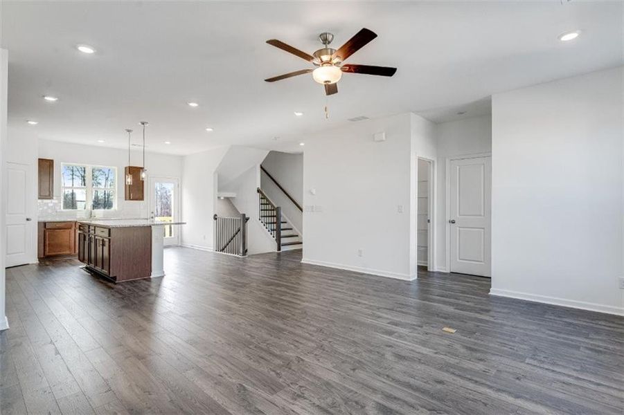 Spacious, unfurnished interior of a new home in Somerset at Veterans Memorial, Mableton (Image 17).