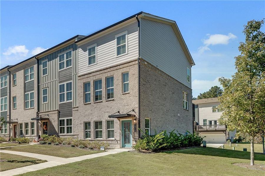 Image 46 of a home in Waverly at Buice Lake. Image 46 of a home in Waverly at Buice Lake.