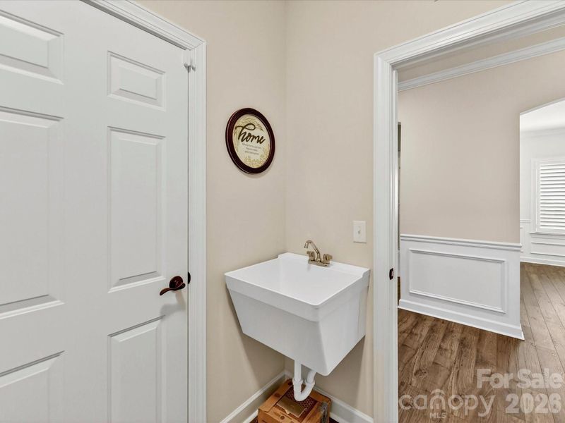 Furnished interior view inside a new home in , Monroe (Image 15).