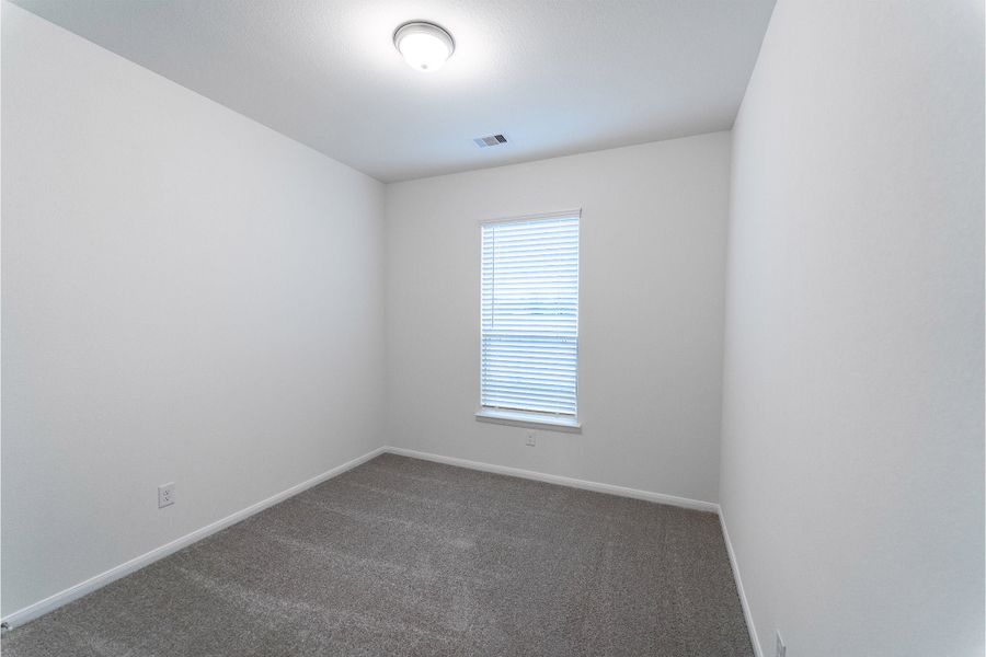 Spacious, unfurnished interior of a new home in Martha's Vineyard, Alvin (Image 15).