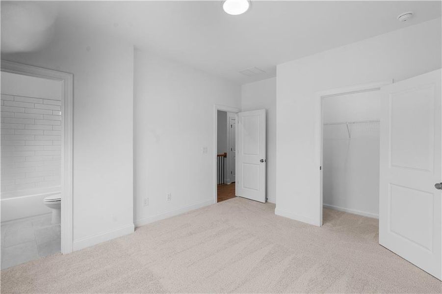 Spacious, unfurnished interior of a new home in Evanshire Townhomes, Duluth (Image 26).