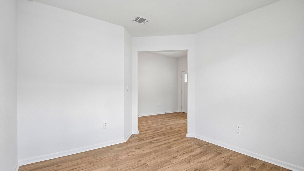 Spacious, unfurnished interior of a new home in Prairie Lakes, Buda (Image 26).