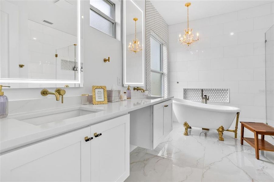 Furnished interior view inside a new home in , Orlando (Image 6).