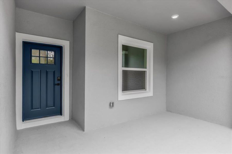 Spacious, unfurnished interior of a new home in , Ocala (Image 33).