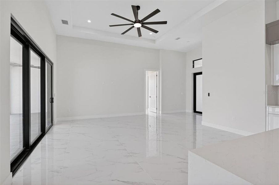Spacious, unfurnished interior of a new home in , Cape Coral (Image 42).