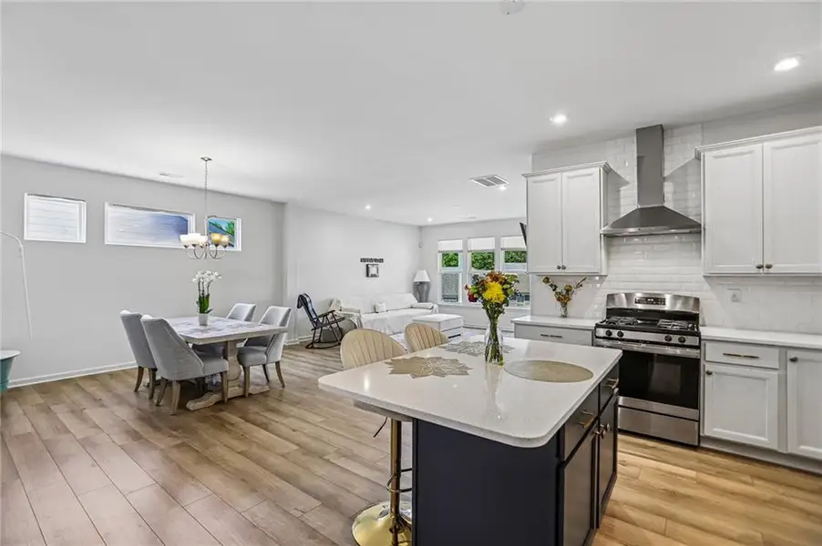 Furnished interior view inside a new home in Poplar Place, Dallas (Image 6).