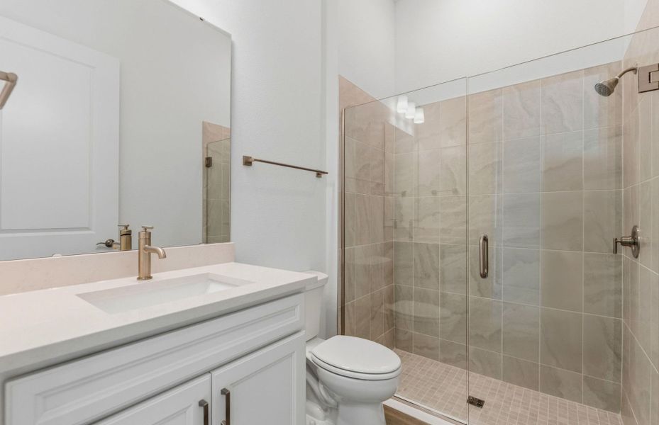 Furnished interior view inside a new home in Del Webb River Reserve, Spring Hill (Image 10).