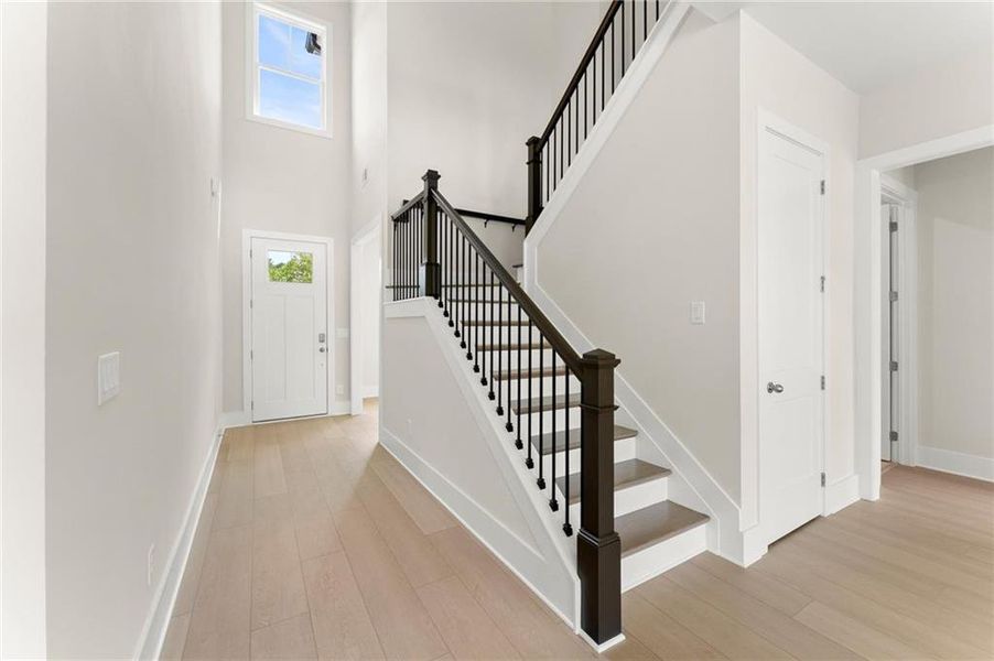 Spacious, unfurnished interior of a new home in Hillgrove Preserve, Powder Springs (Image 54).