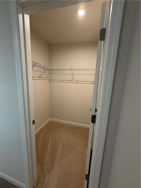 Spacious, unfurnished interior of a new home in , Acworth (Image 36).