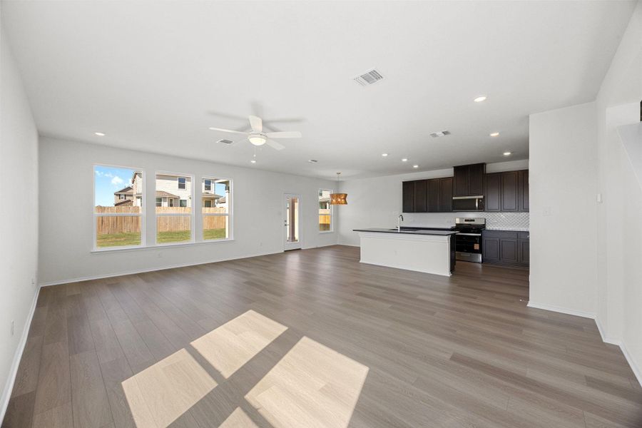 Spacious, unfurnished interior of a new home in Salerno - Heritage Collection, Round Rock (Image 24). Spacious, unfurnished interior of a new home in Salerno - Heritage Collection, Round Rock (Image 24).