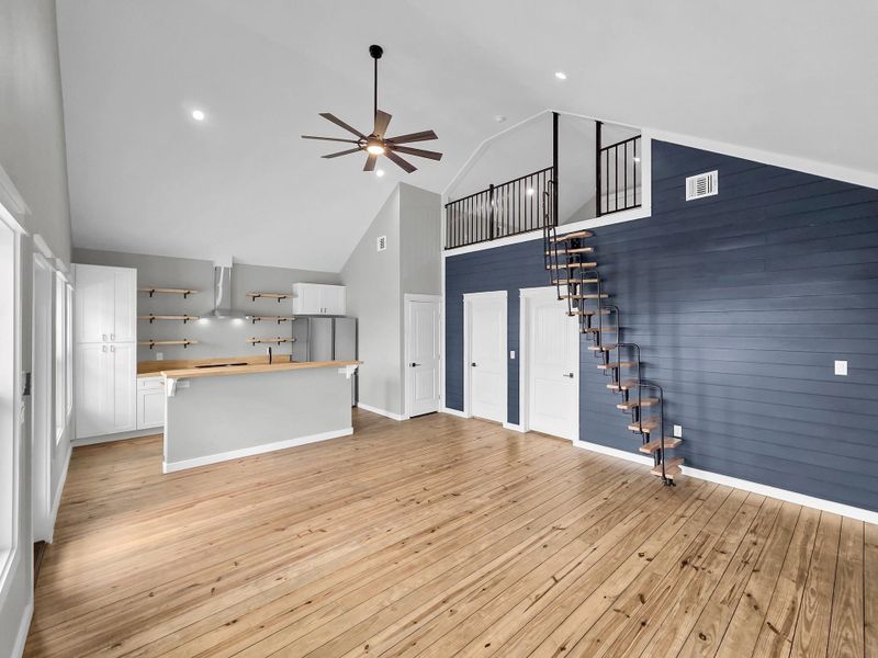 Spacious, unfurnished interior of a new home in , Crystal Beach (Image 23).