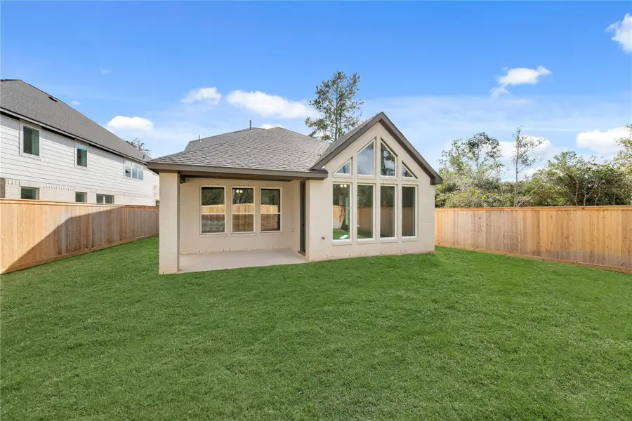Exterior details and patio area of a home in Kresston - 40', Montgomery (Image 2).