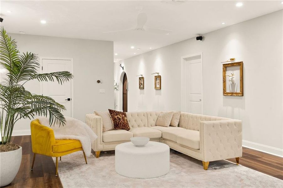 Furnished interior view inside a new home in The Estate at Old Friendship, Buford (Image 38). Furnished interior view inside a new home in The Estate at Old Friendship, Buford (Image 38).