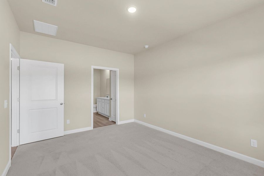 Spacious, unfurnished interior of a new home in , Ravenel (Image 28). Spacious, unfurnished interior of a new home in , Ravenel (Image 28).