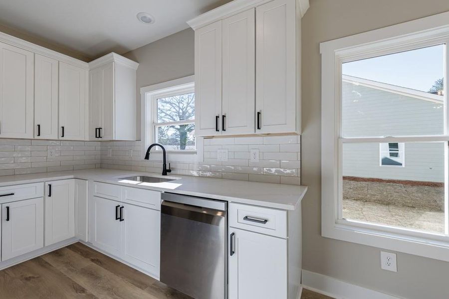 Furnished interior view inside a new home in , Carrollton (Image 7).