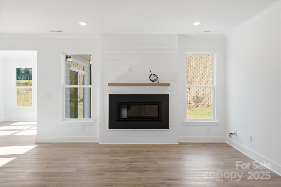 Spacious, unfurnished interior of a new home in Summerlin, Mooresville (Image 42).