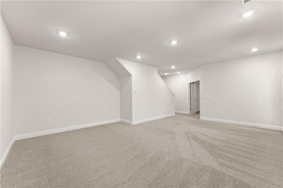 Spacious, unfurnished interior of a new home in Magnolia Villas, Cornelia (Image 21).