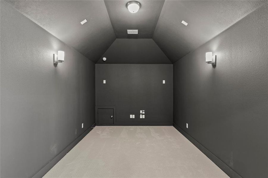 23. 540 Wickerdale - Media