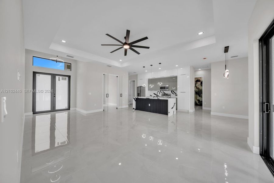 Spacious, unfurnished interior of a new home in , Lehigh Acres (Image 17).