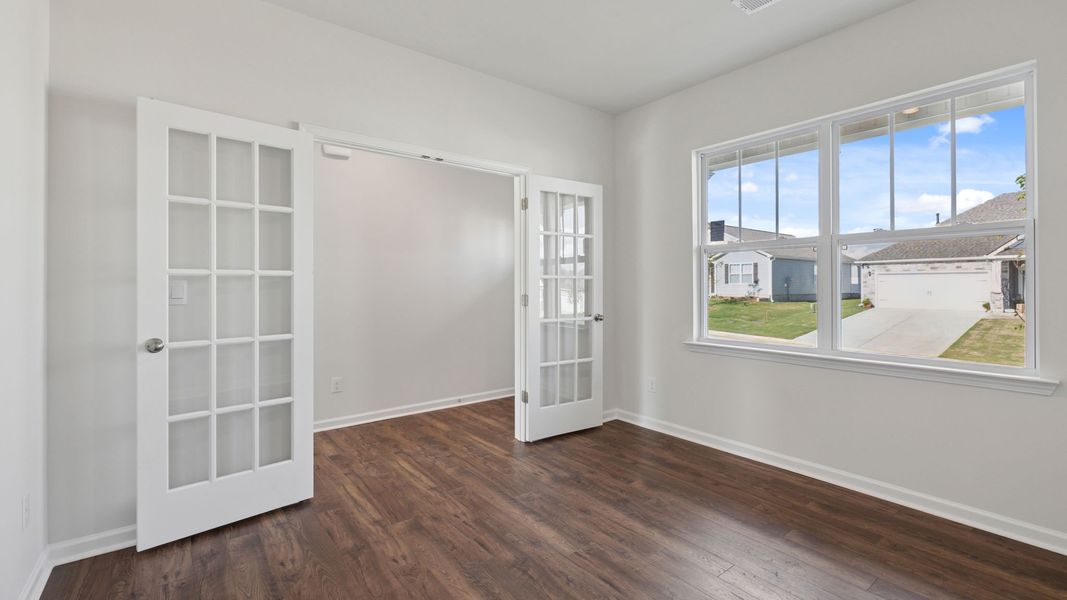 Spacious, unfurnished interior of a new home in Pine Lake Estates, Anderson (Image 16).