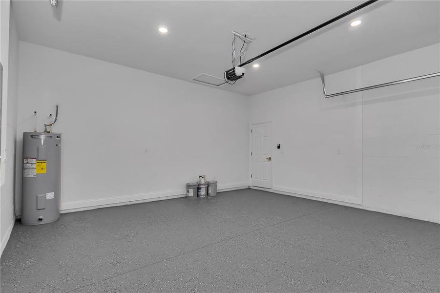Spacious, unfurnished interior of a new home in , Citrus Springs (Image 45). Spacious, unfurnished interior of a new home in , Citrus Springs (Image 45).