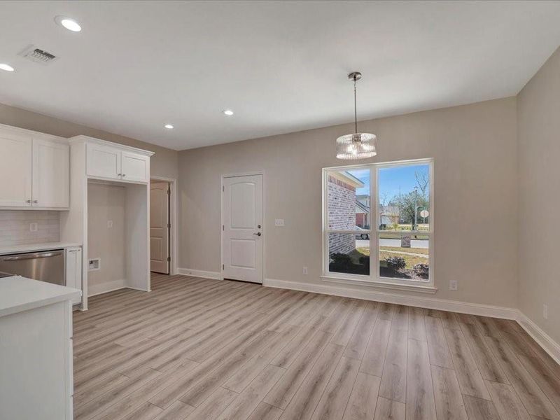 Spacious, unfurnished interior of a new home in , Lufkin (Image 13). Spacious, unfurnished interior of a new home in , Lufkin (Image 13).