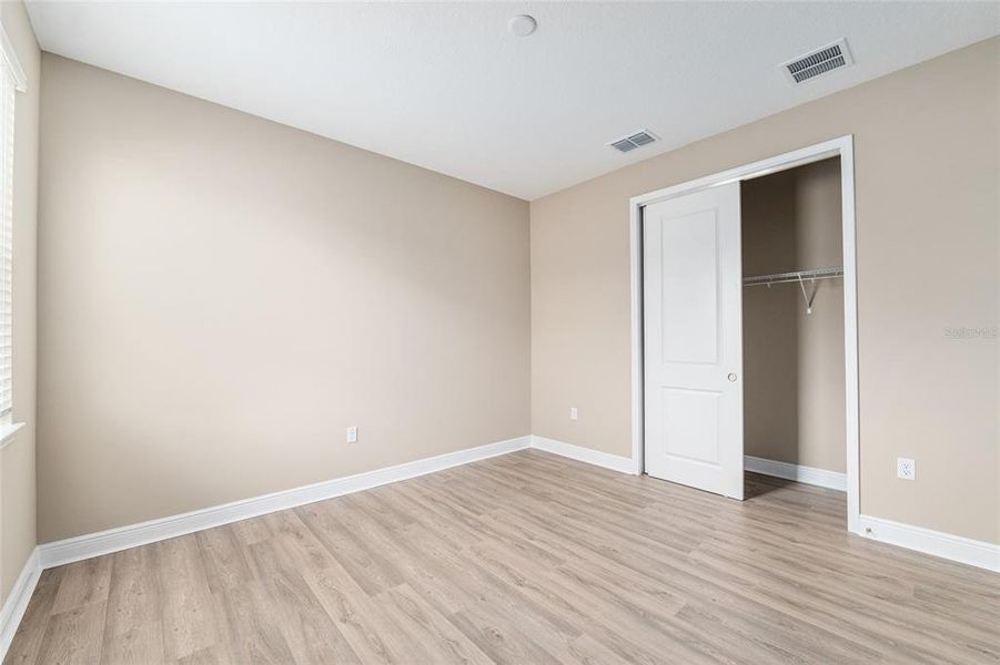 Spacious, unfurnished interior of a new home in , Ocala (Image 41).