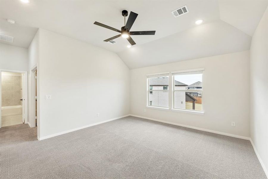 Spacious, unfurnished interior of a new home in ArrowBrooke, Aubrey (Image 34). Spacious, unfurnished interior of a new home in ArrowBrooke, Aubrey (Image 34).