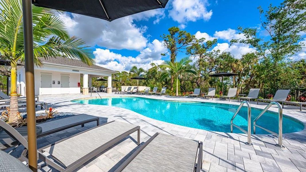 Community amenities in Tiburon, Nokomis (Image 24).