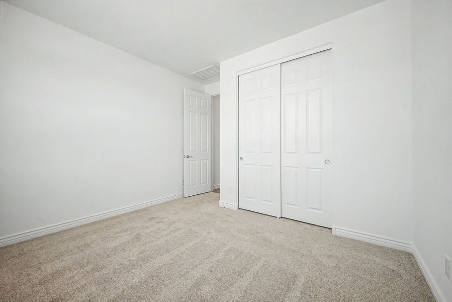 Spacious, unfurnished interior of a new home in Miravida, Surprise (Image 14).