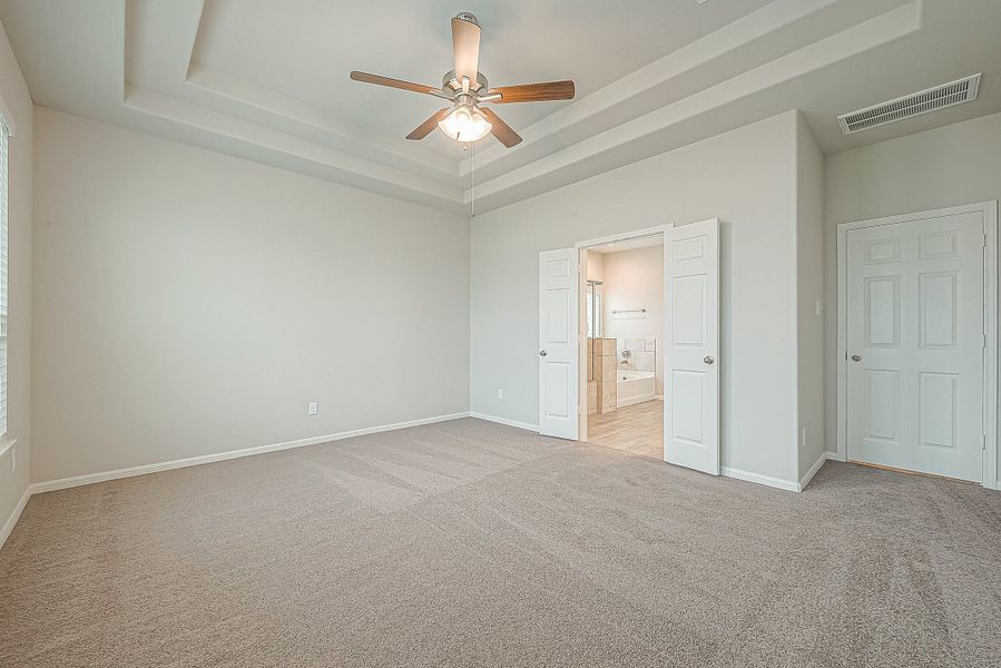 Representative unfurnished interior of a home built from the Floor Plan 2050 by Colina Homes in Grand Magnolia, Magnolia (Image 24).